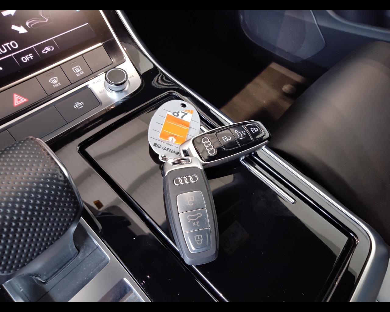 AUDI Q8 I 2018 - Q8 50 3.0 tdi mhev Sport quattro tiptronic