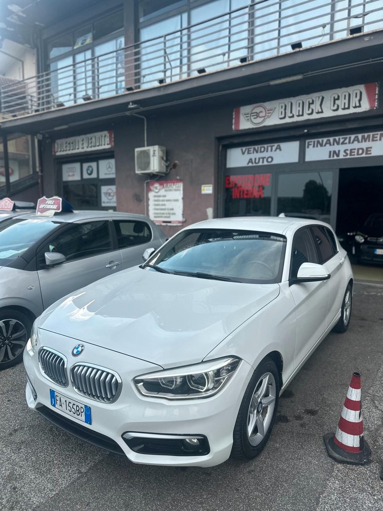 Bmw 116 116d 5p. Urban
