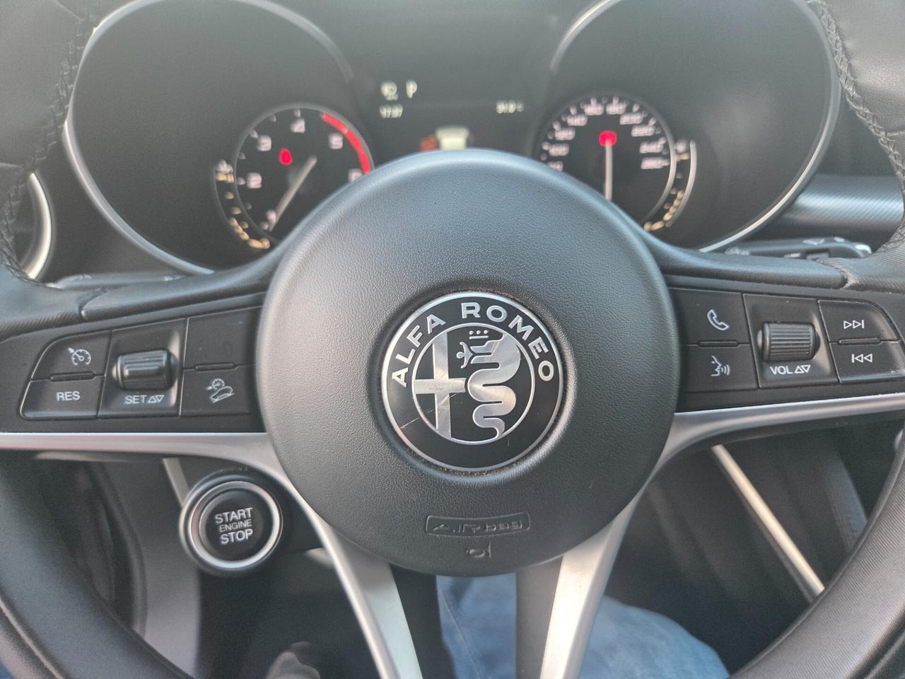 Alfa Romeo Stelvio 2.2 T.D 180 CV AT8 Q4 Executive VETTURA PER OPERATORI DEL SETTORE