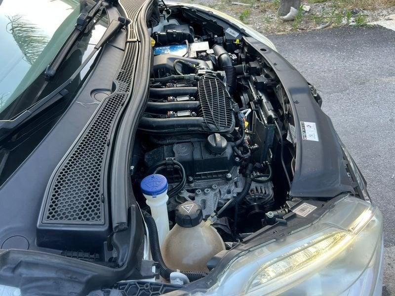 Peugeot 208 208 5p 1.2 puretech Allure E6
