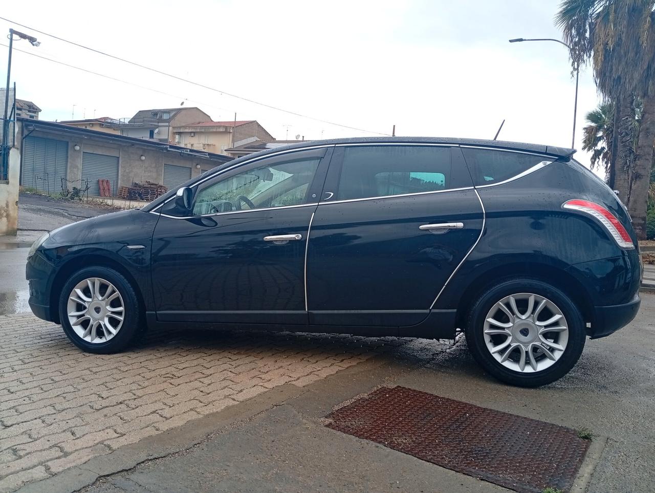Lancia Delta 1.6 MJT DPF Platino