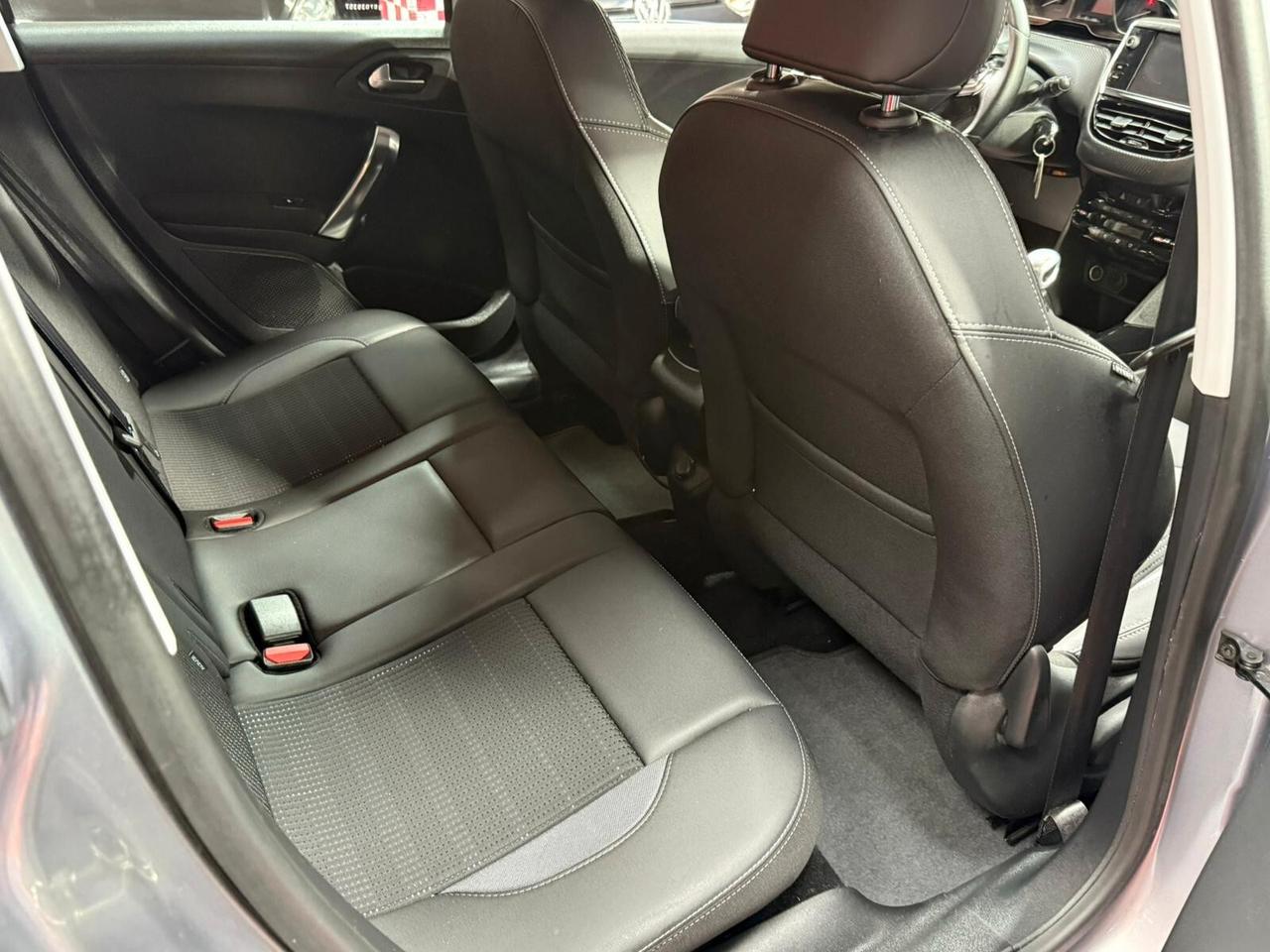 Peugeot 2008 1.6 BlueHDi 120cv - 2016