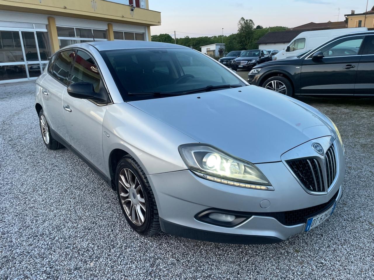 Lancia Delta 1.6 MJT DPF Platino