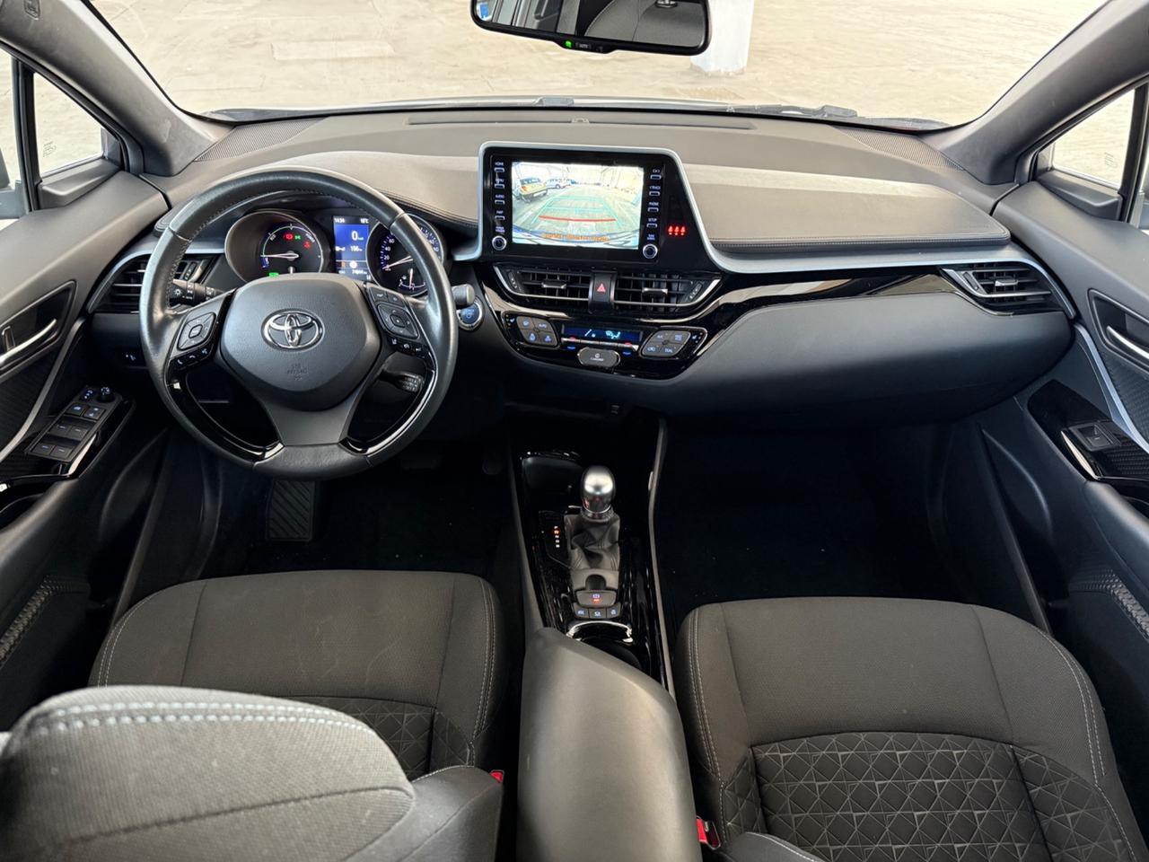 Toyota C-HR 1.8 Hybrid E-CVT Trend