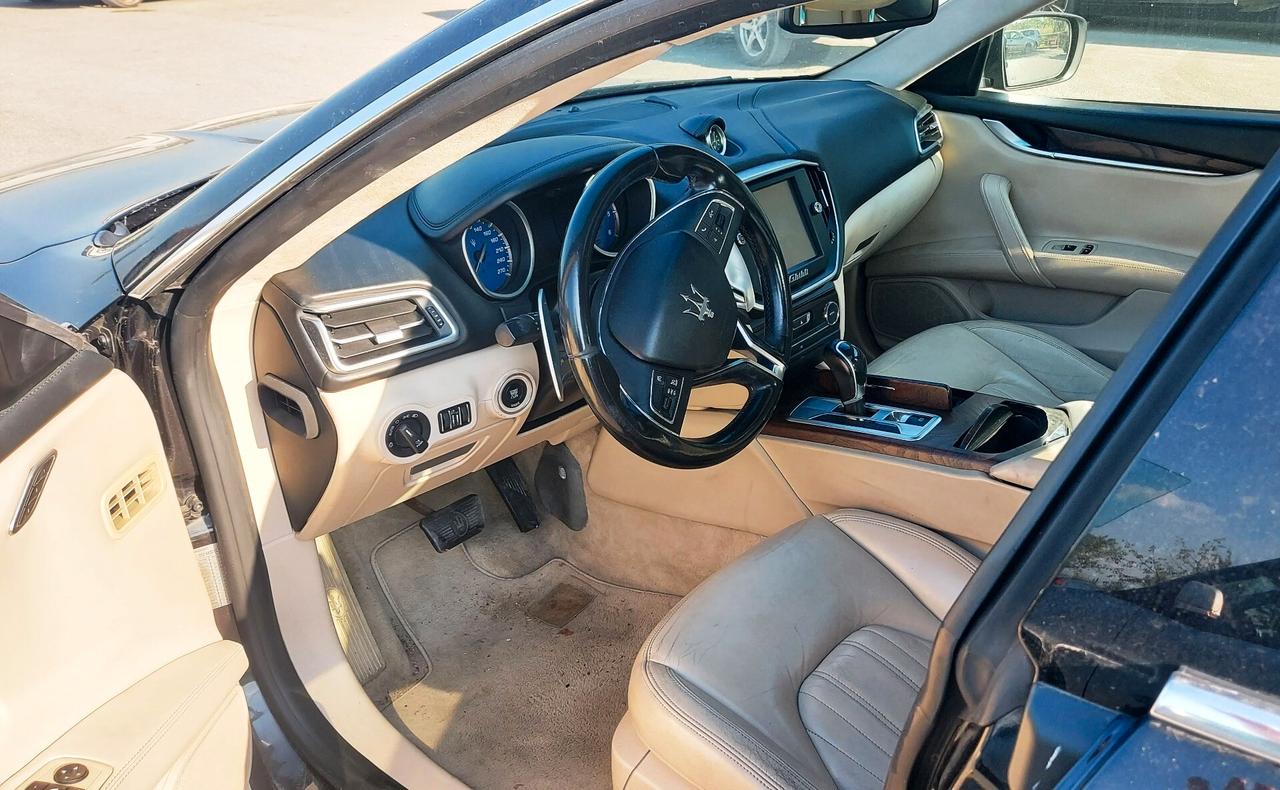 Maserati Ghibli V6 Diesel 275 CV MOTORE ROTTO