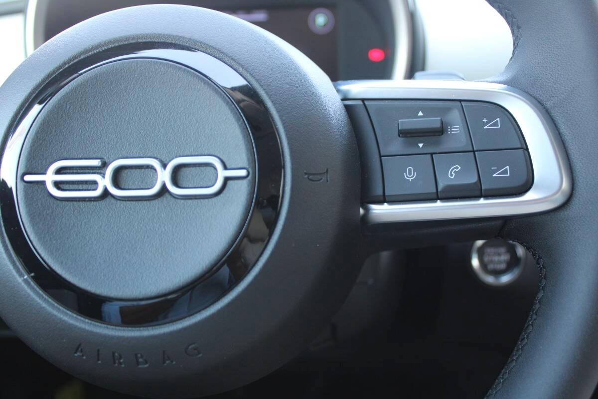 Fiat 600 1.2 hybrid La Prima 110cv auto Con CARPLAY