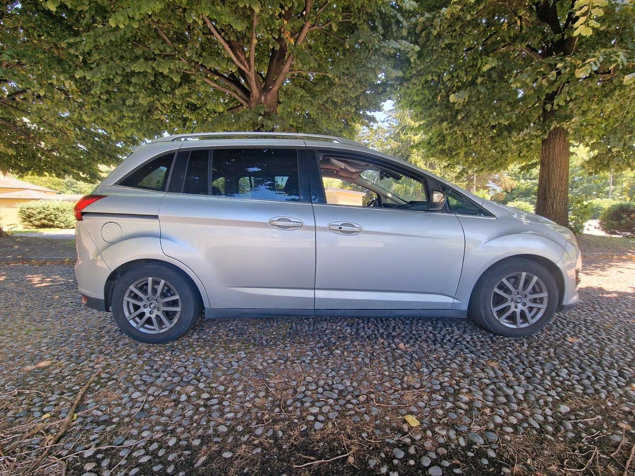 Ford C-Max 1.6 TDCi 115CV Plus 7 POSTI