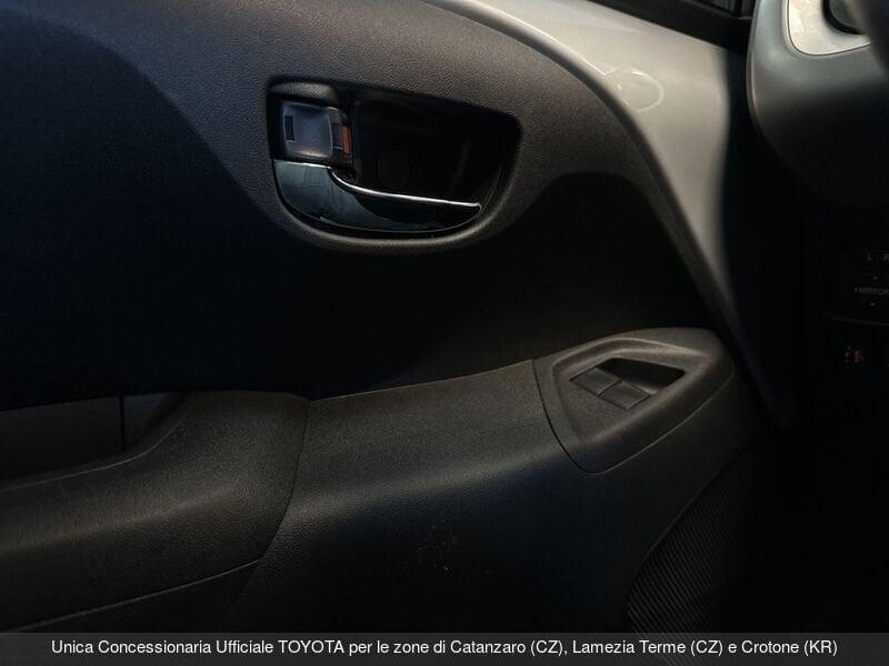 Toyota Aygo Aygo Connect 1.0 VVT-i 72 CV 5 porte x-play