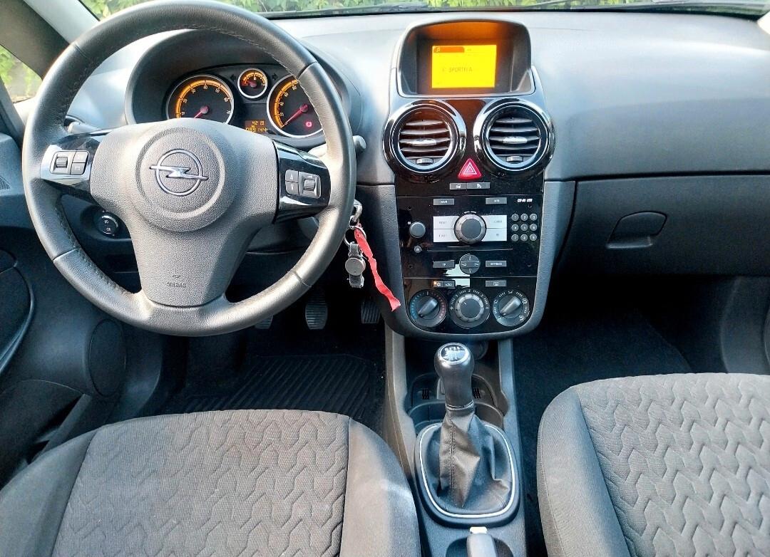 Opel Corsa 1.2 85 cv 5 porte
