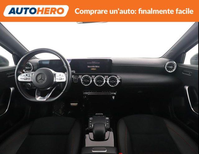 MERCEDES-BENZ A 180 d Automatic Premium
