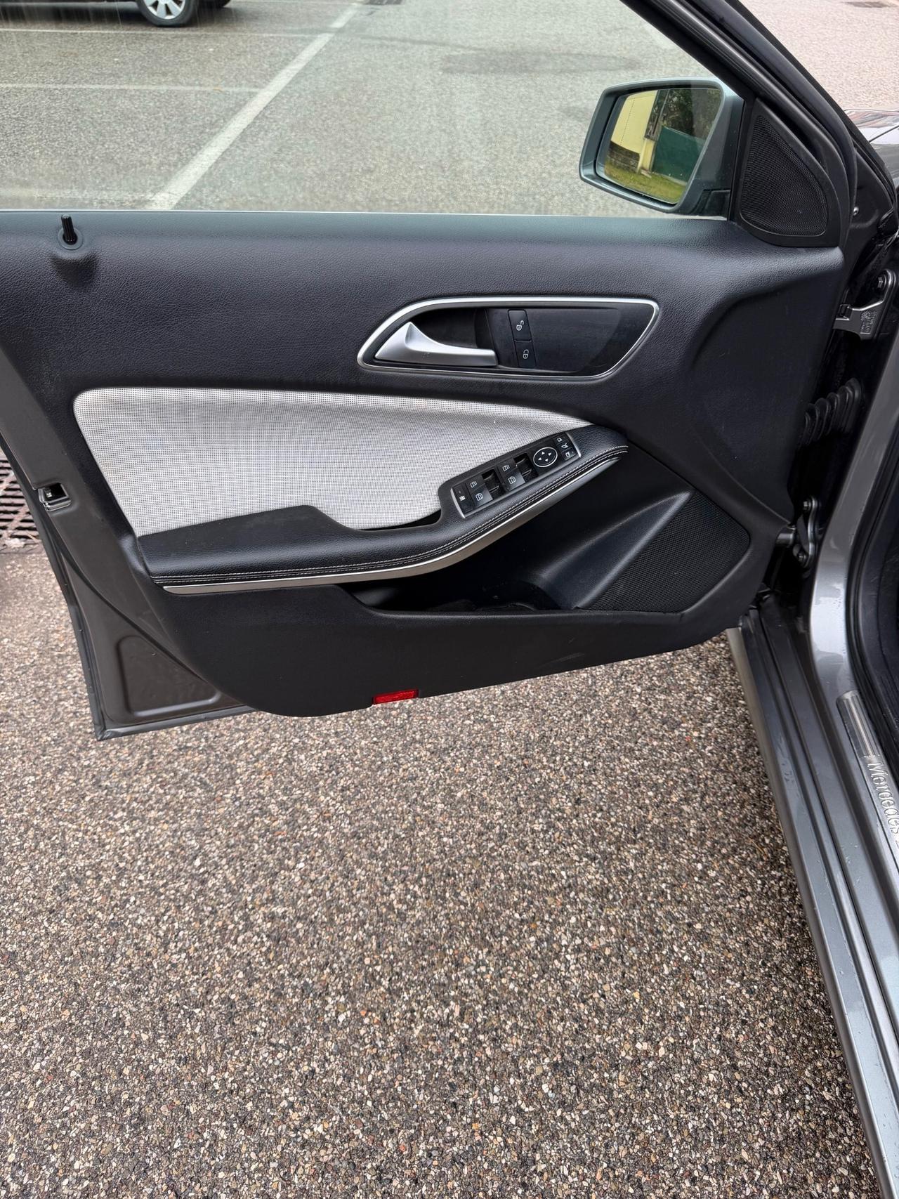 Mercedes-Benz A 180 cdi - NEOP. - 12 MESI DI GARANZIA -