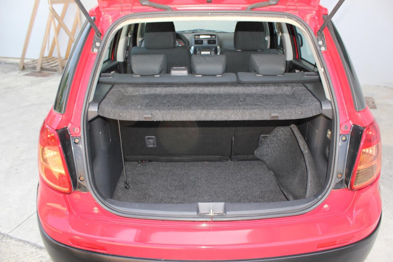 FIAT Sedici , Diesel 1.9 M-Jet 120cv 4x4 .