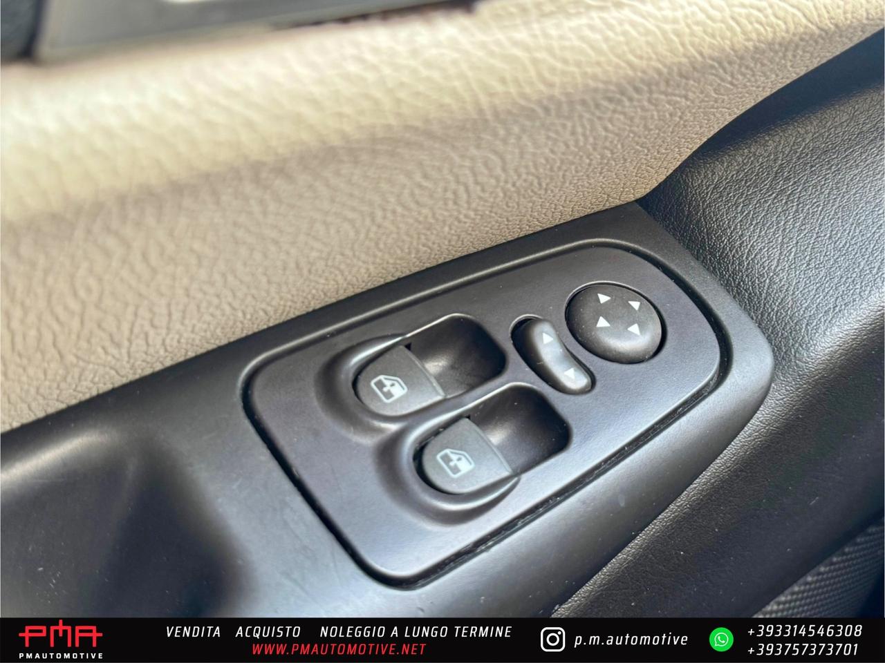 Lancia Ypsilon 1.3 MJT 90 CV Oro