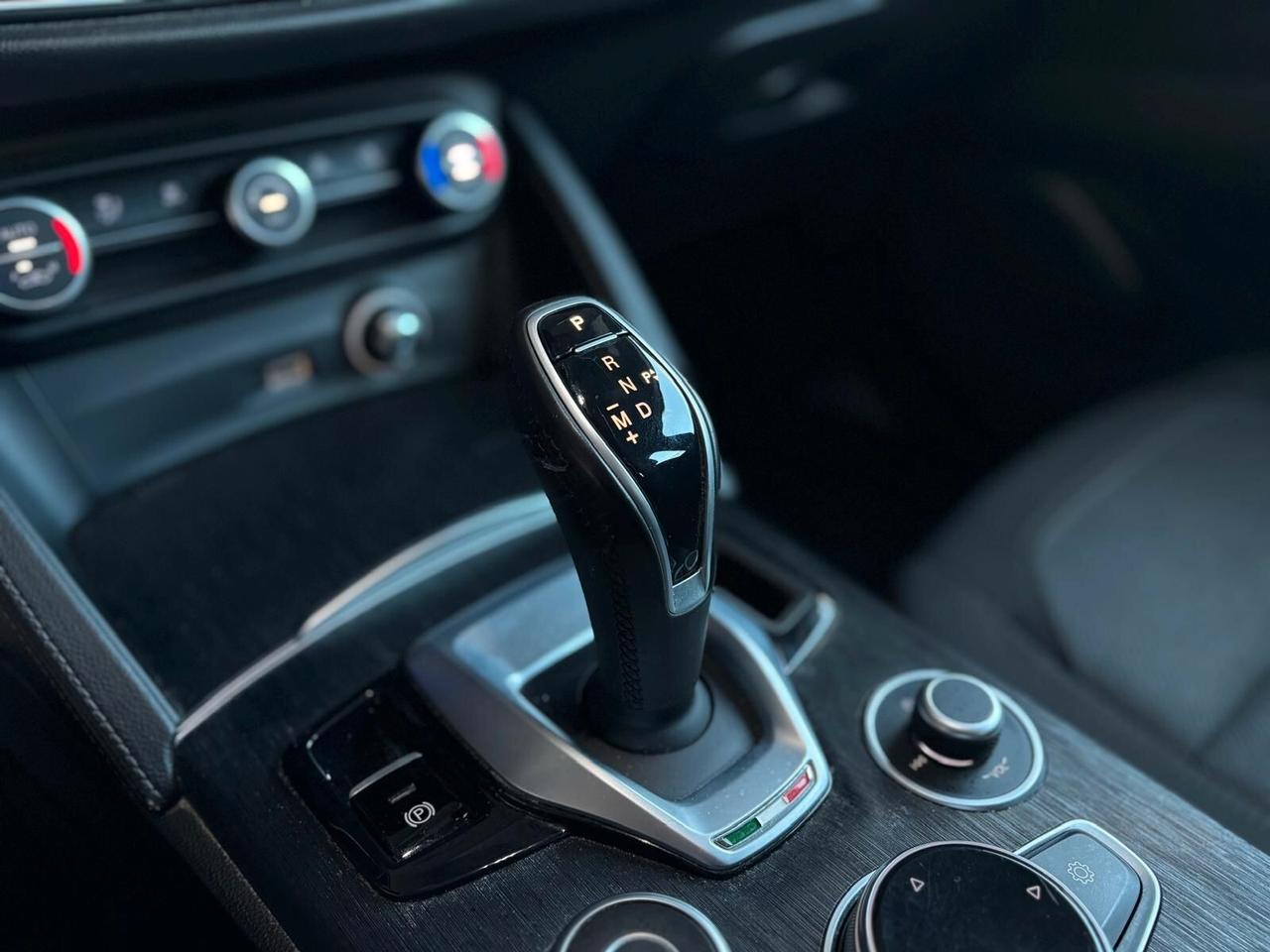 Alfa Romeo Stelvio 2.2 Turbodiesel 160 CV AT8 RWD Business