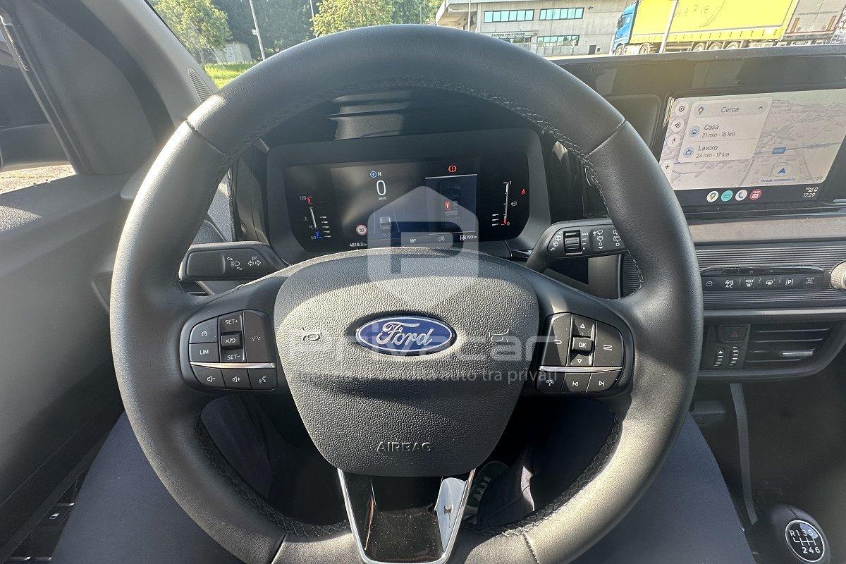 FORD Tourneo Courier 1.0 EcoBoost Titanium