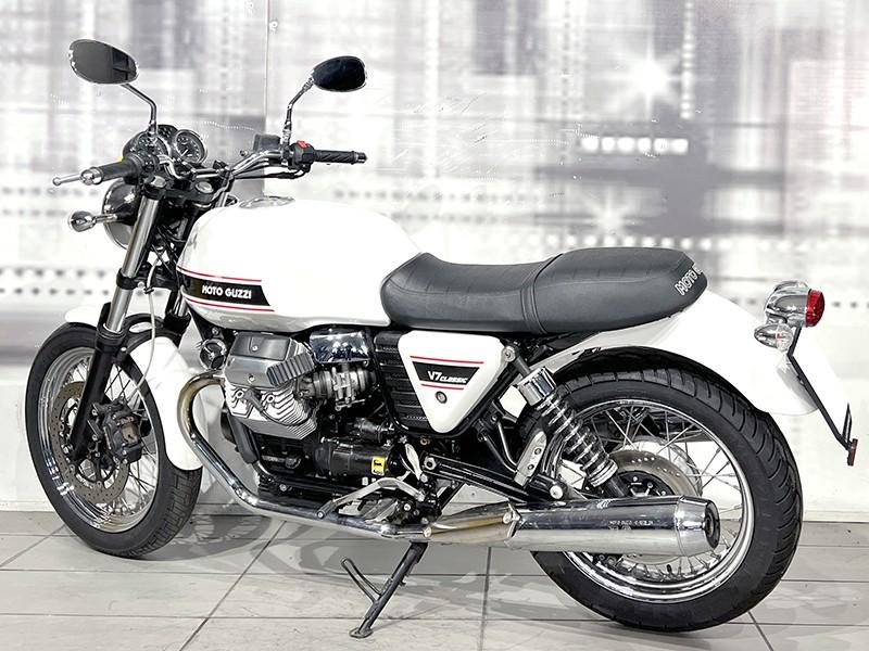 Moto Guzzi V7 Classic 750