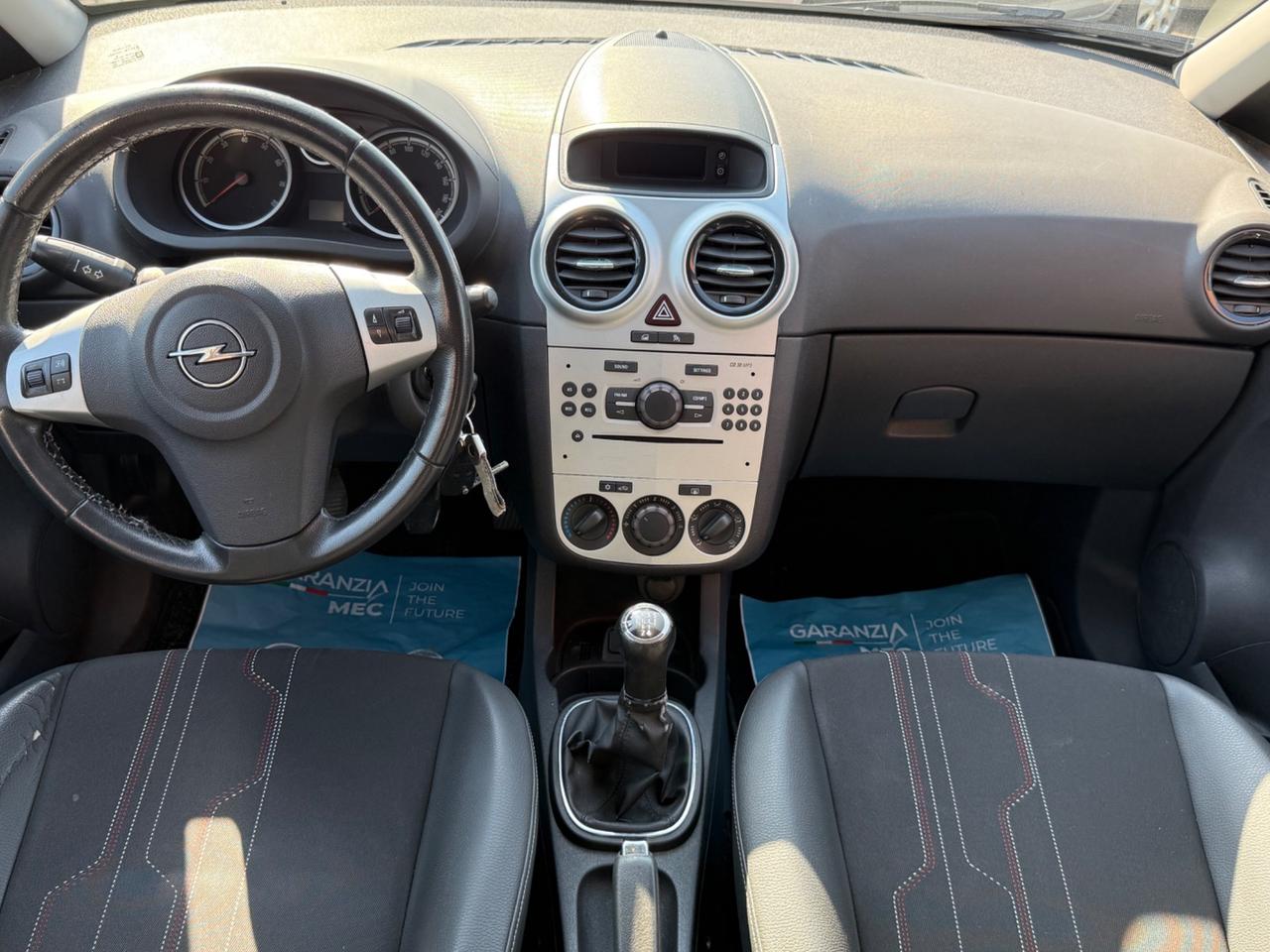 Opel Corsa 1.2 5 porte Sport