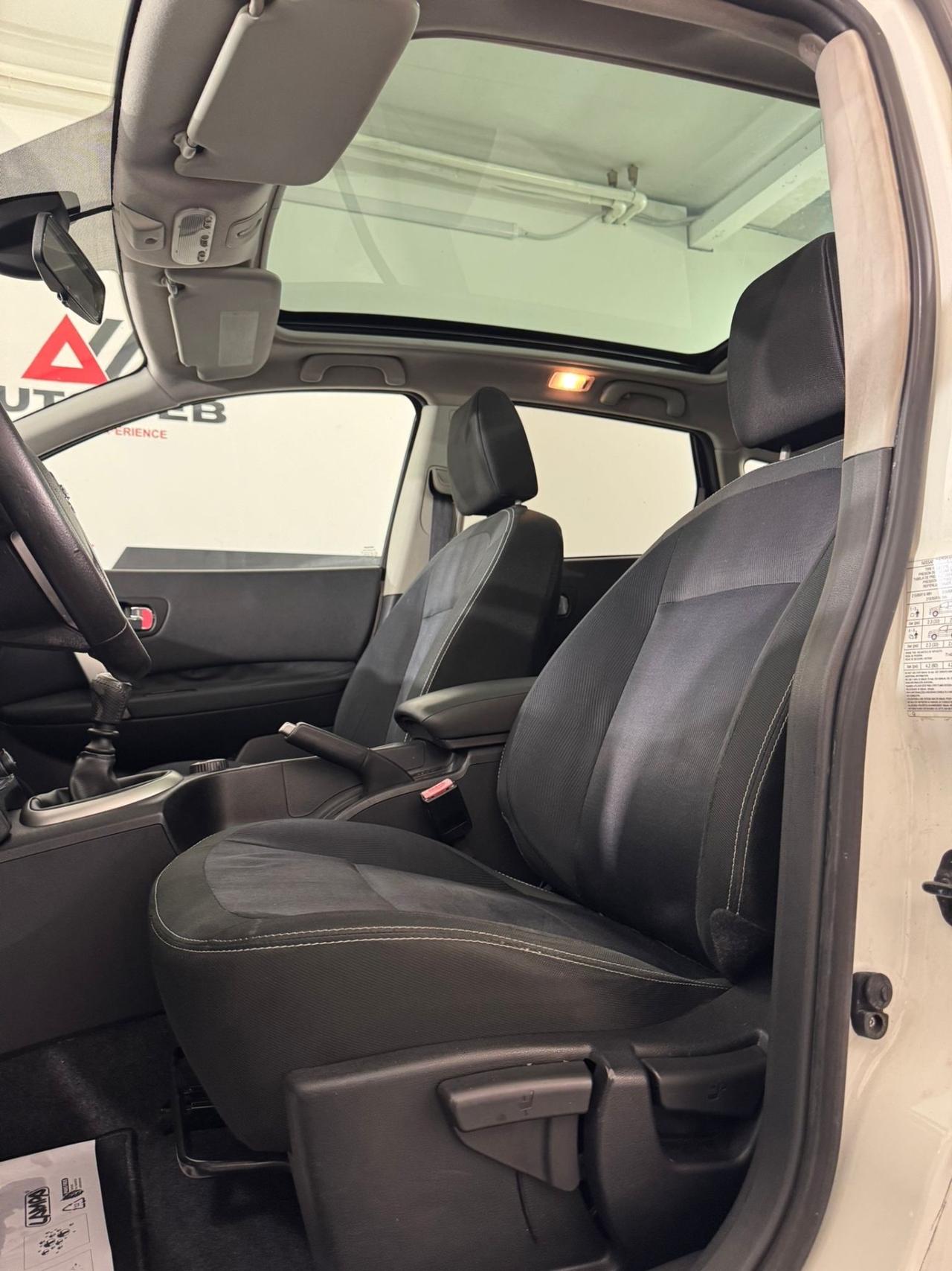 Nissan Qashqai 2.0 dCi DPF Tekna * 4X4* TETTO PANORAMICO*