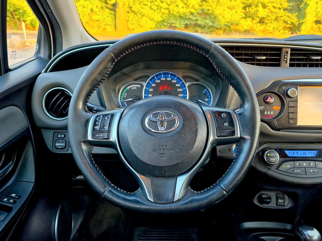 Toyota Yaris 1.5 Hybrid 5 porte Active 2016-E6B Automatico NEO