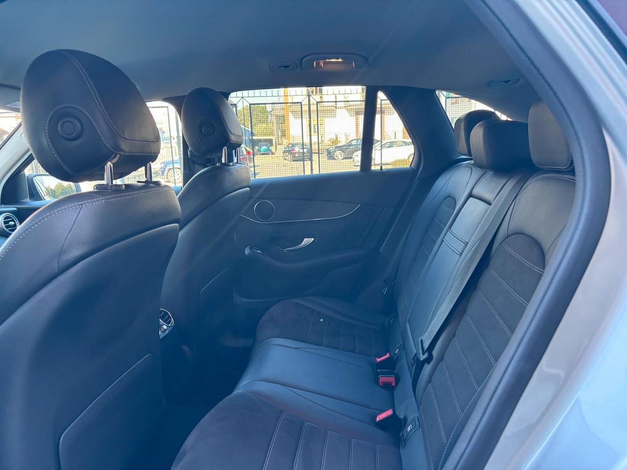 MERCEDES-BENZ GLC 220D 4MATIC PREMIUM NAVI-LED