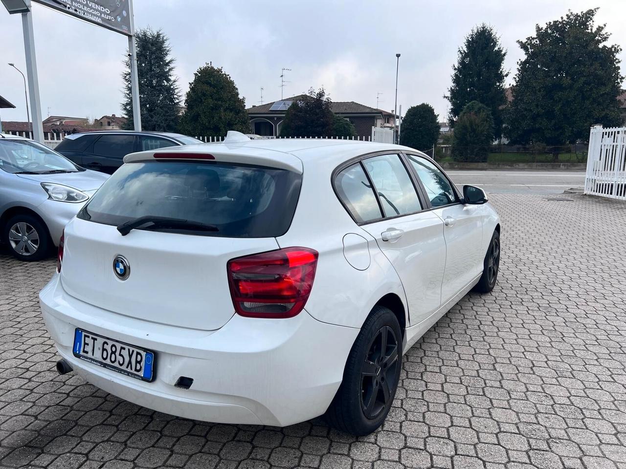 Bmw 114 114d 5p. Unique