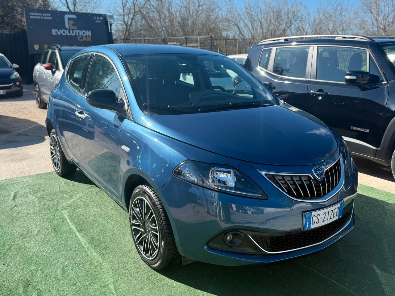 Lancia Ypsilon 2023 Full Optional