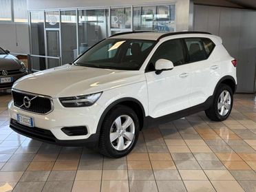 VOLVO XC40 D3 Business