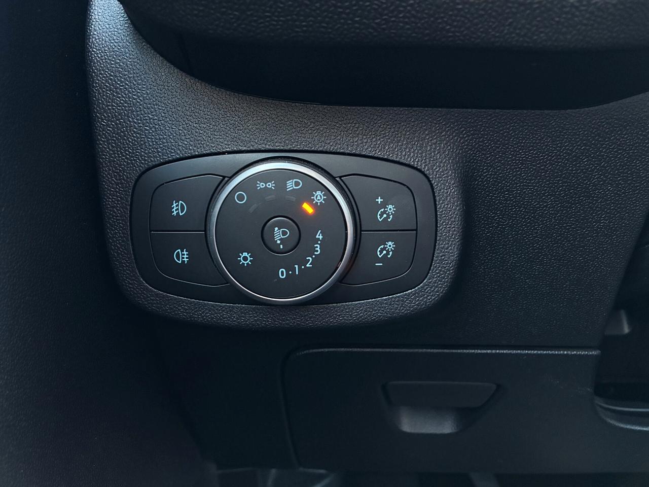 Ford Fiesta 1.1 75 CV Titanium + Comfort Pack