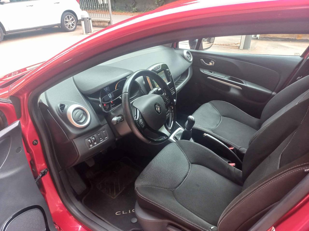 Renault Clio 1.2 75 CV 5 porte Duel