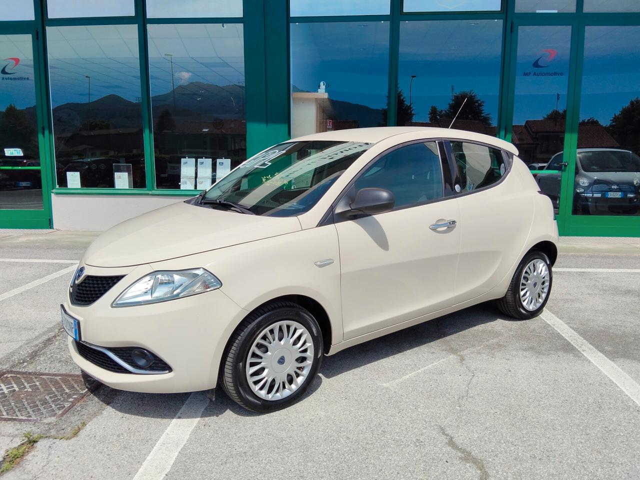 Lancia Ypsilon 1.2 70 cv EcoChic GPL unicoproprietario