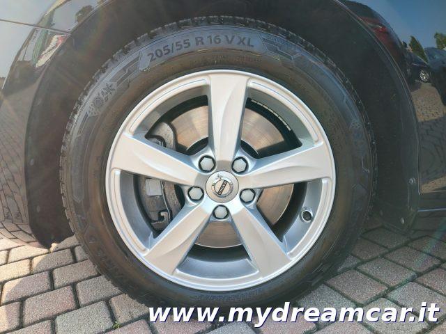 VOLVO V40 D3 Geartronic Momentum