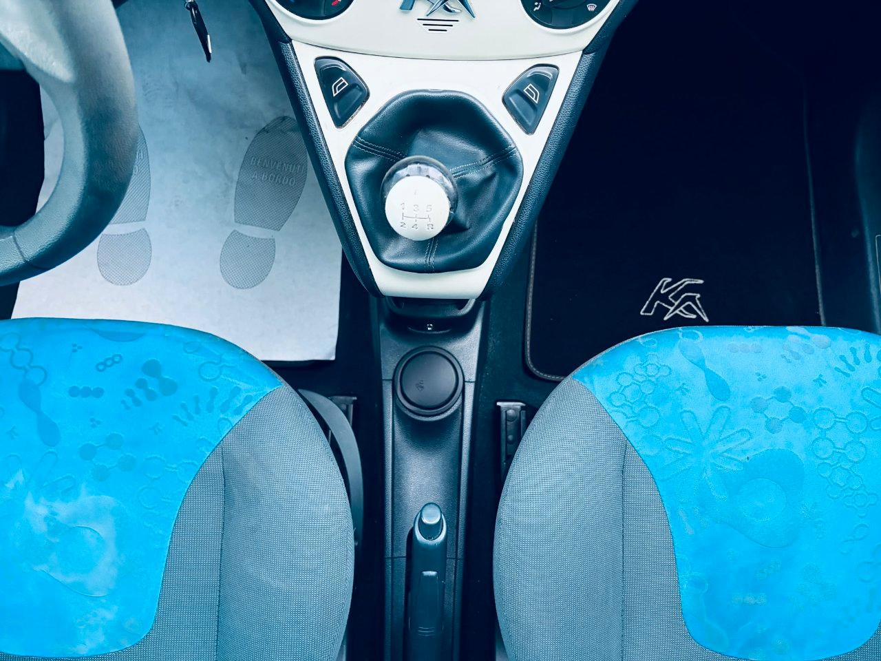 Ford Ka 1.2 Titanium c/esp,tcs 69cv E5