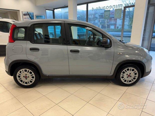 Fiat Panda 1.0 FireFly S&S Hybrid solo 27.000 KM