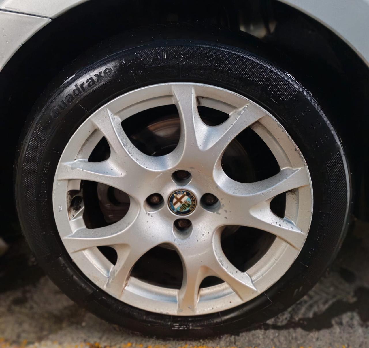 Alfa Romeo MiTo 1.6 JTDm 16V Distinctive Sport Pack