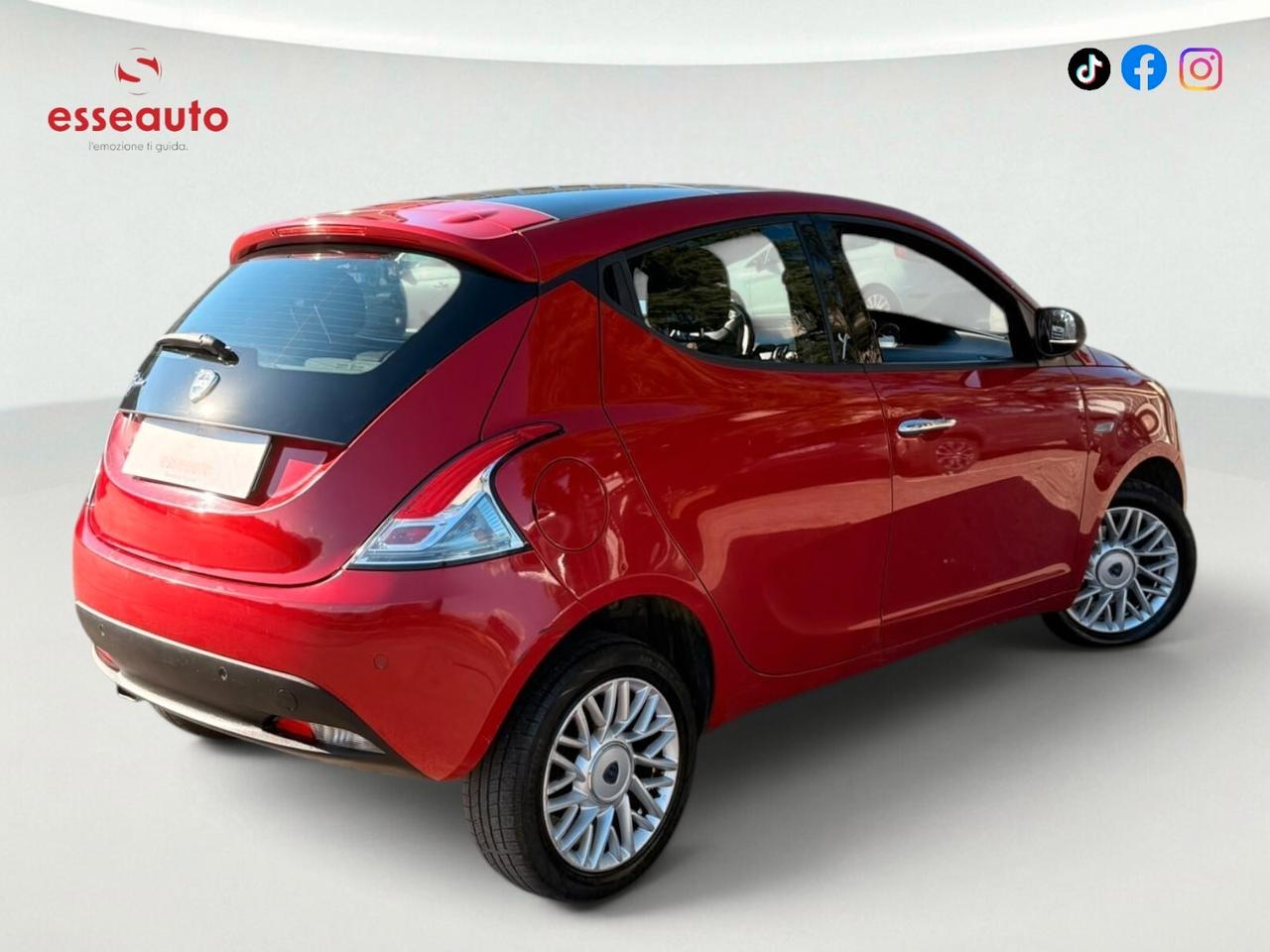 Lancia Ypsilon 1.2 69 CV 5 porte Gold