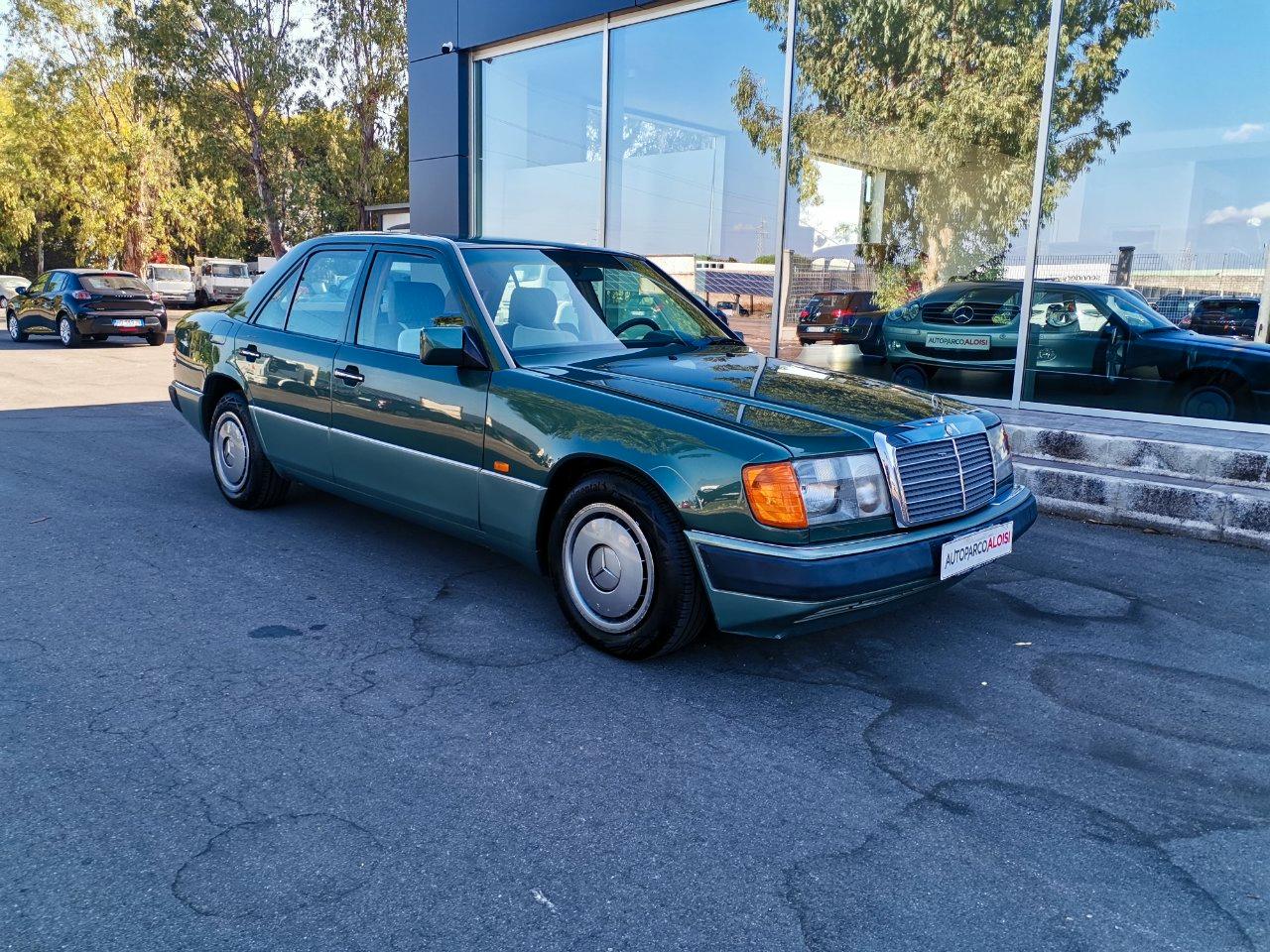 Mercedes E 200 E Berlina