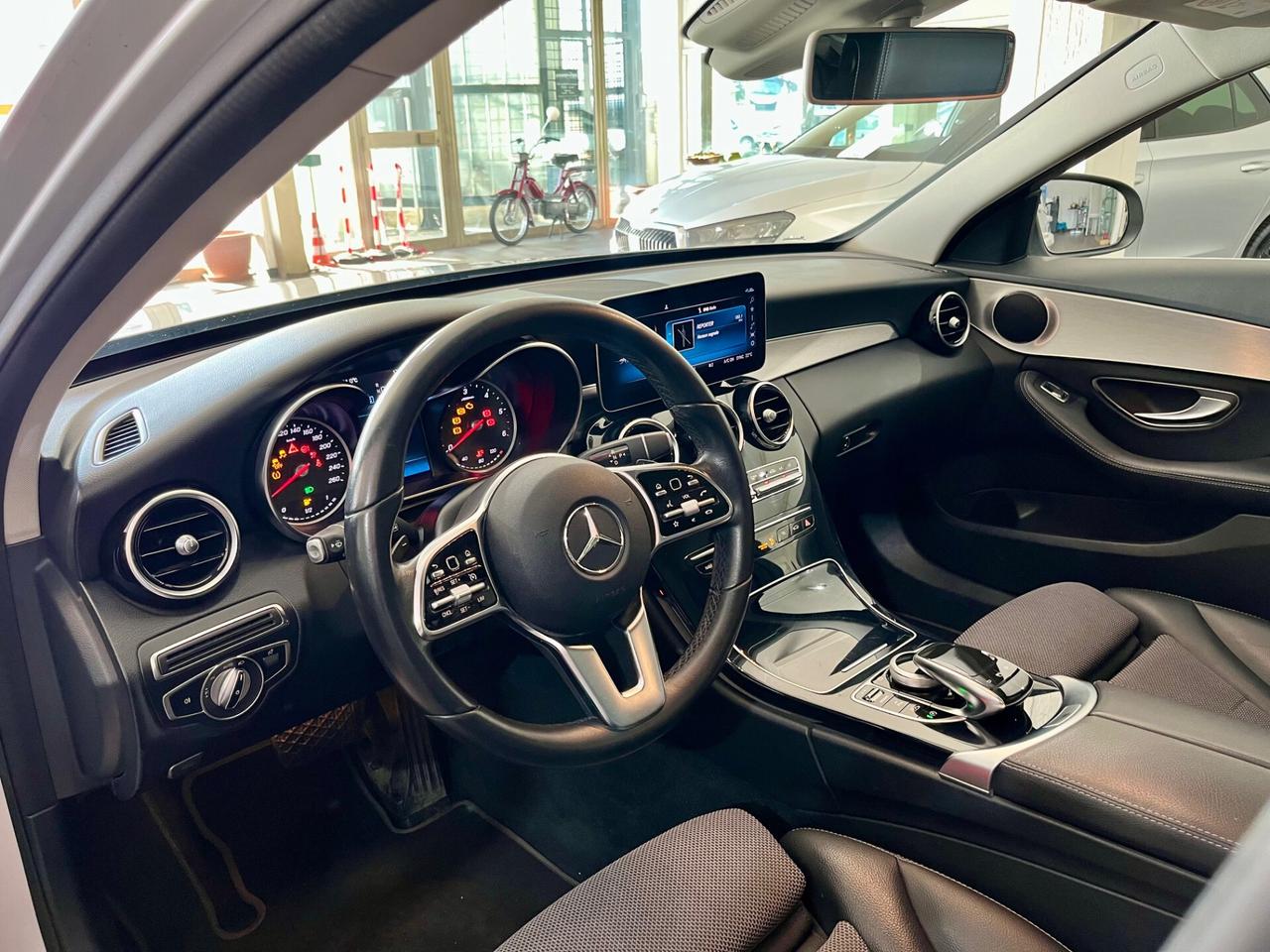 Mercedes C 220 d 194CV SPORT PLUS UNICO PROPRIETARIO