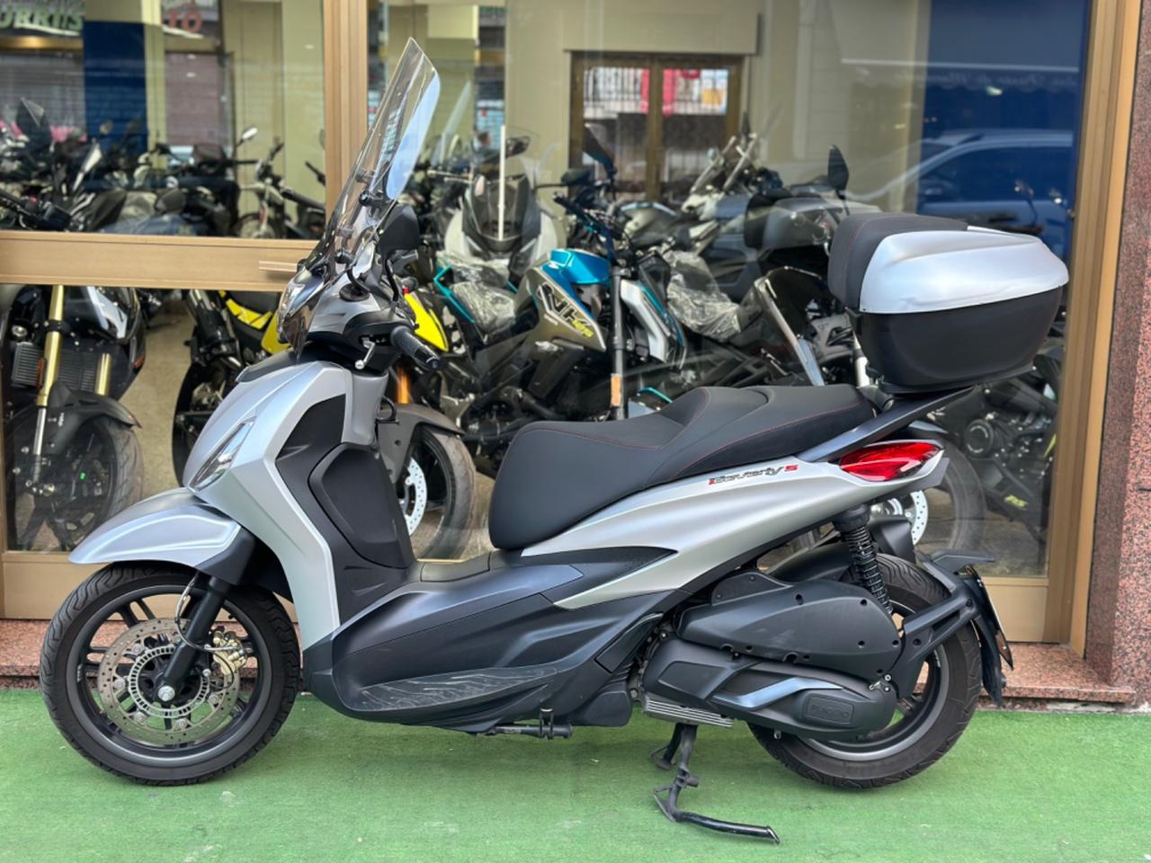 Piaggio Beverly 300 tuo a soli 42€ al mese!