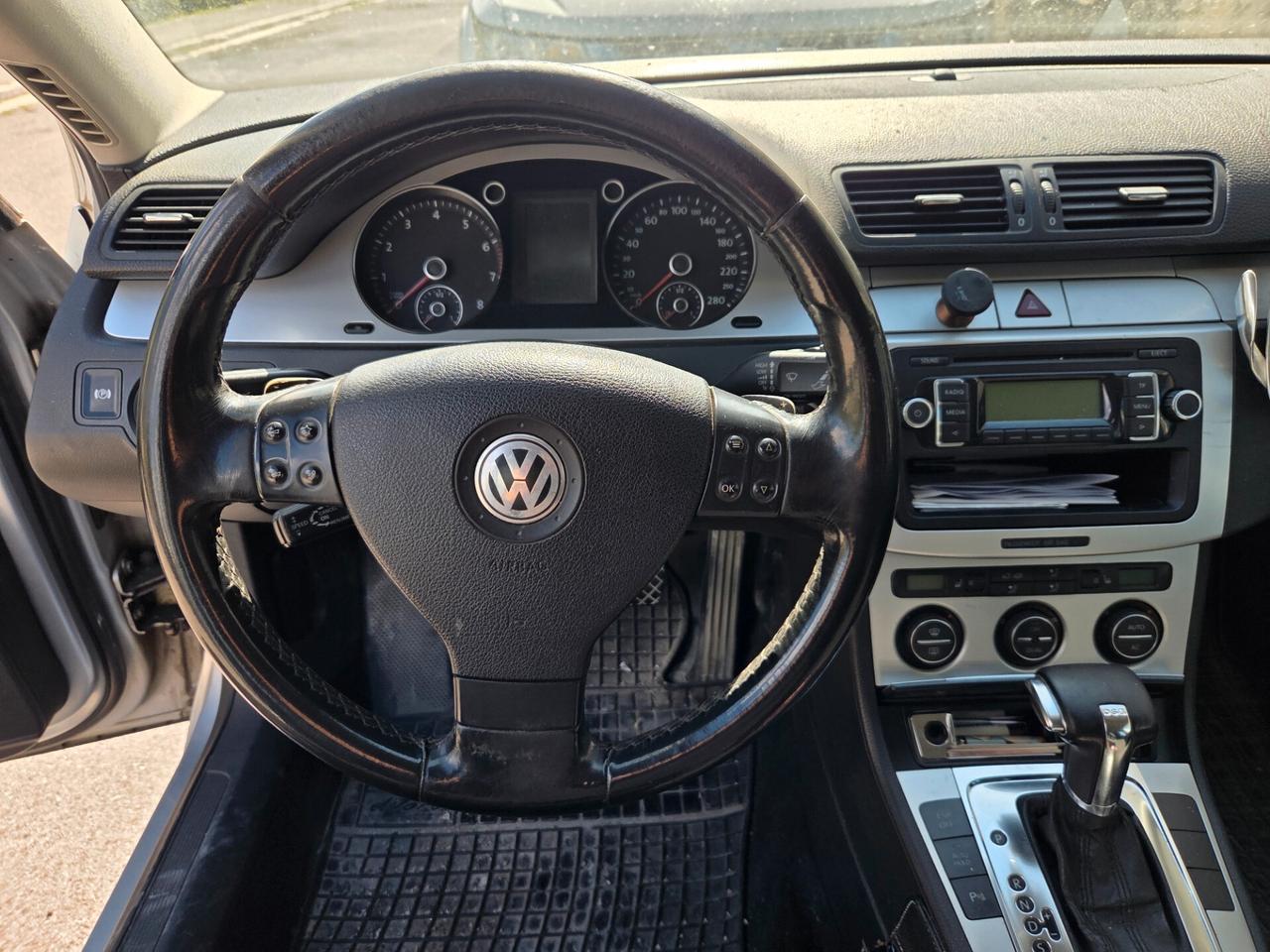 Volkswagen Passat 1.4 16V TSI Comf. EcoFuel DSG - LEGGI
