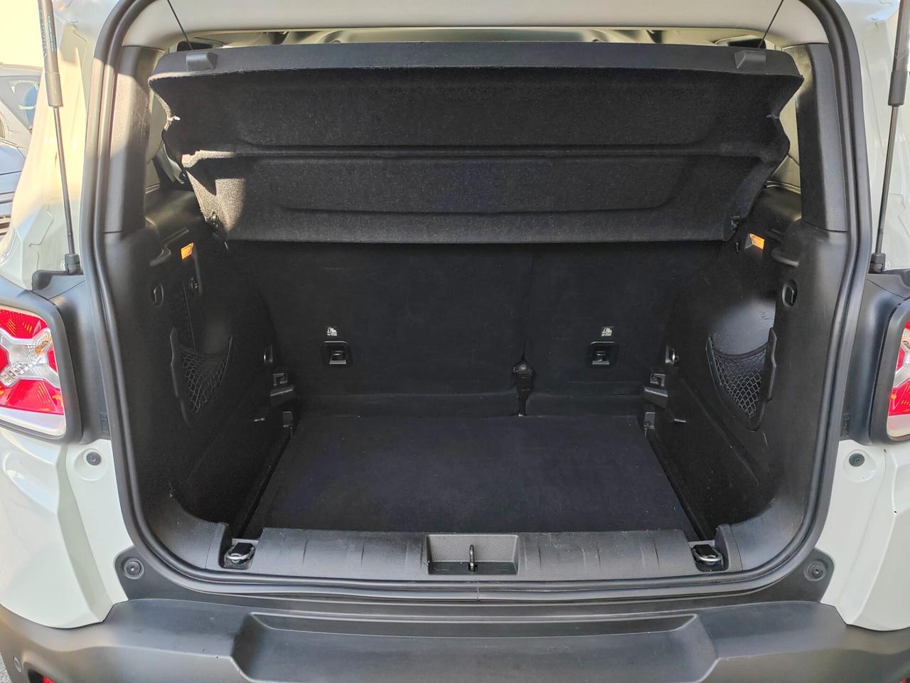 Jeep Renegade Limited 1600 CC 120 CV C. Manaule