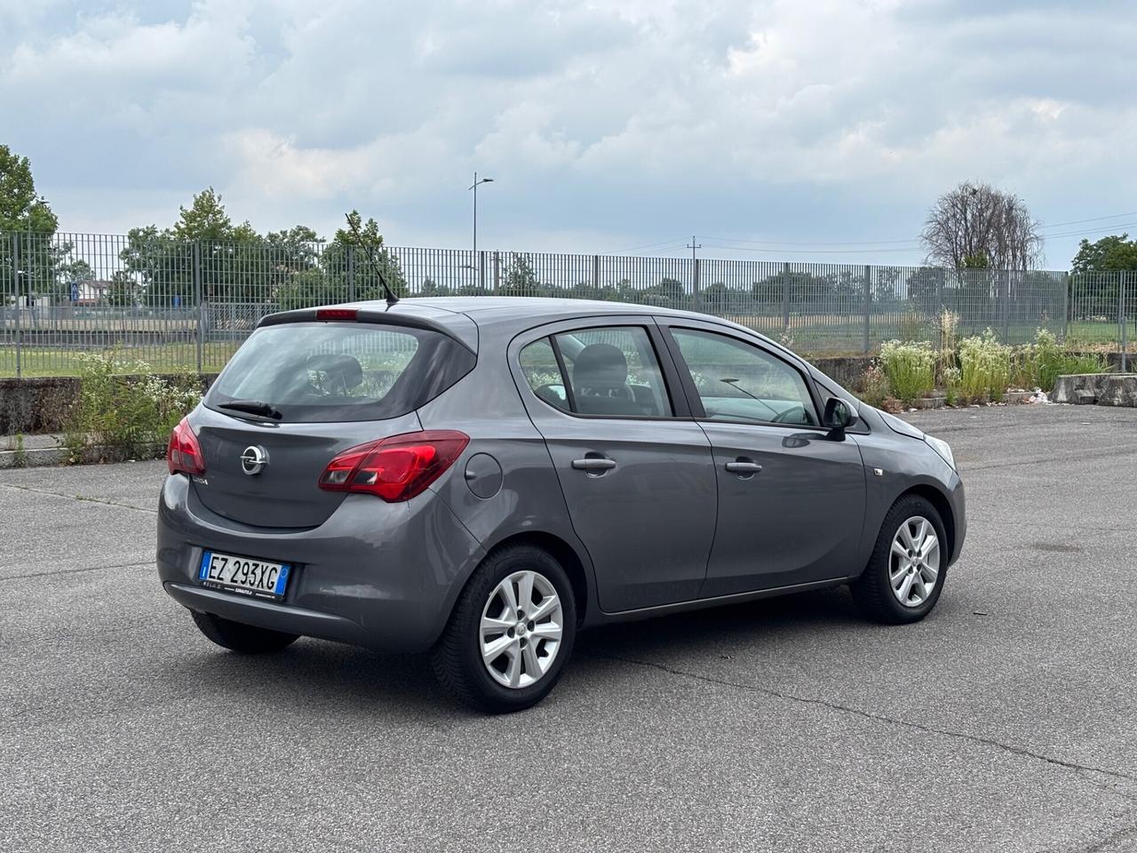 Opel Corsa 1.2 70CV 5 porte GPL-TECH Edition