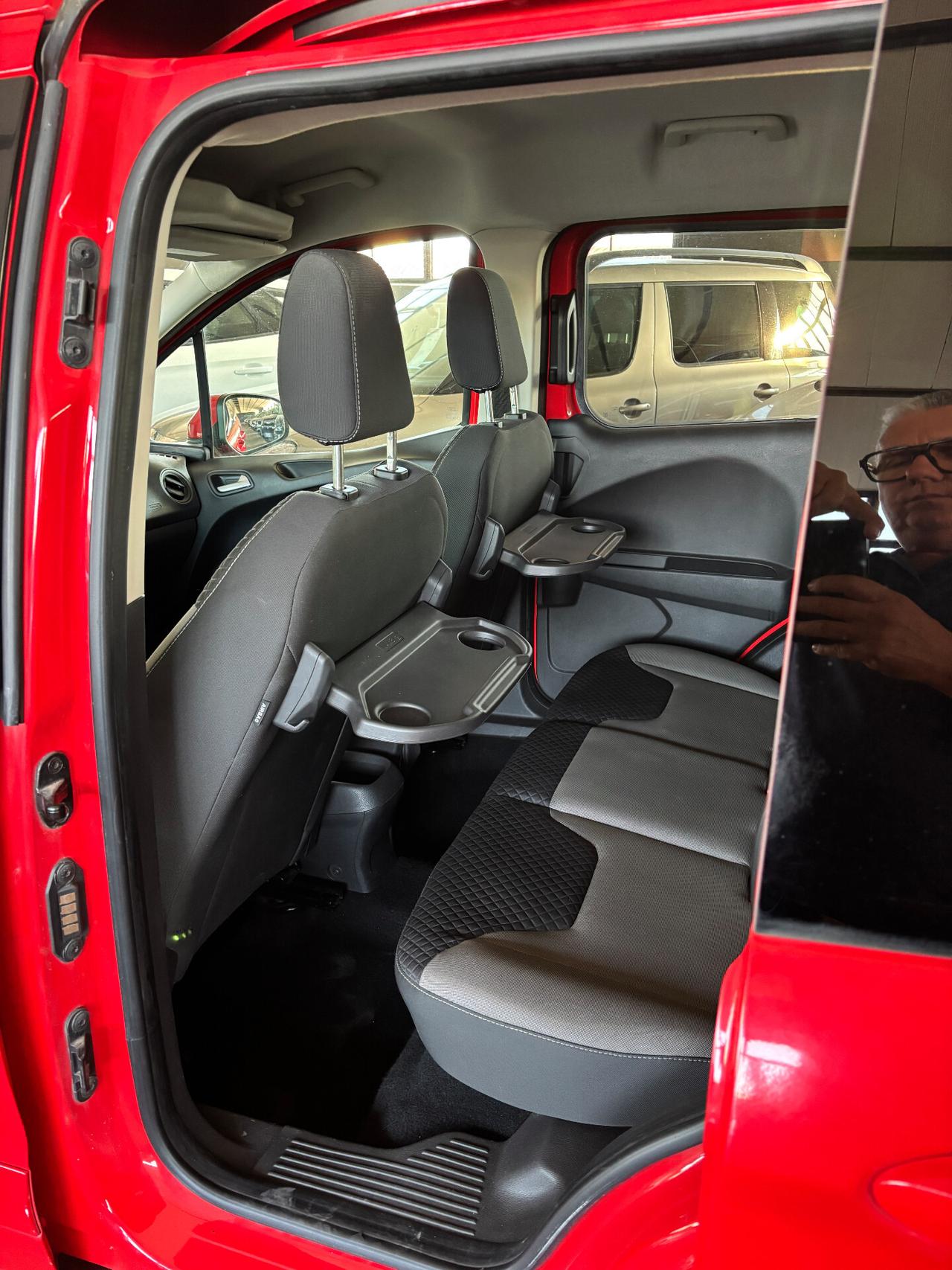 Ford Tourneo Courier 1.0 BENZINA 74KW 100CV Titanium