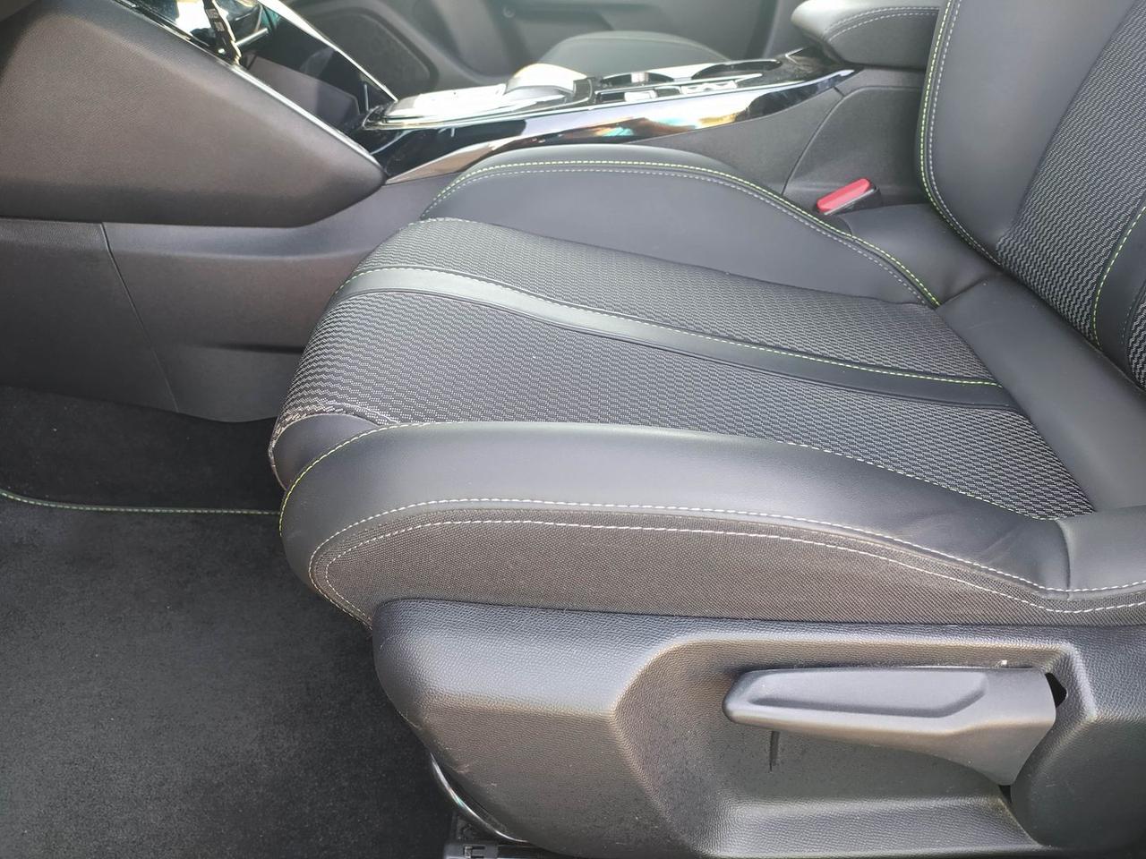 Peugeot 2008 GT 1.5 Blue HDI 130 #12096