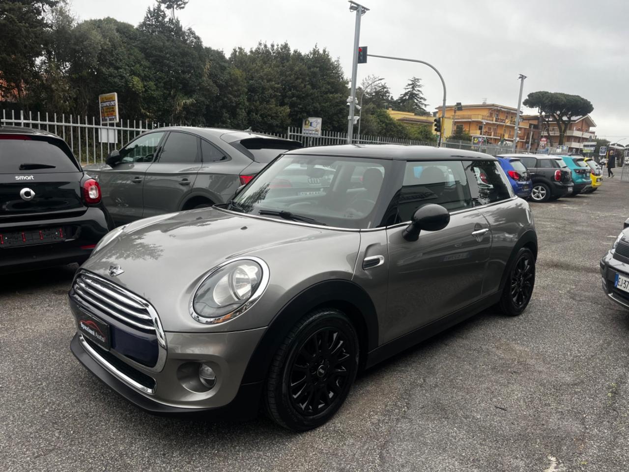 Mini 1.5 Cooper D- 95000km AUTOMATICA