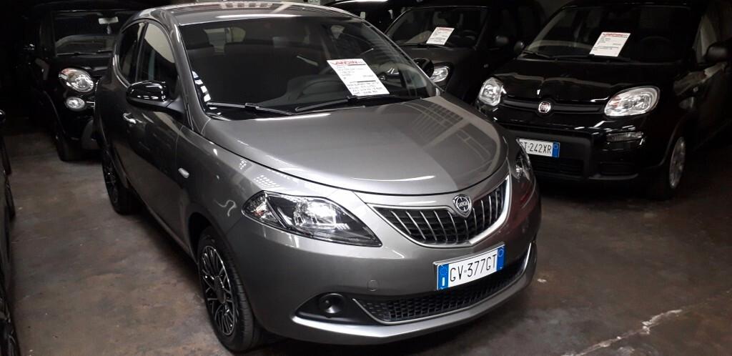 Lancia Ypsilon 1.0 FireFly 5 porte S&S Hybrid Ecochic Gold