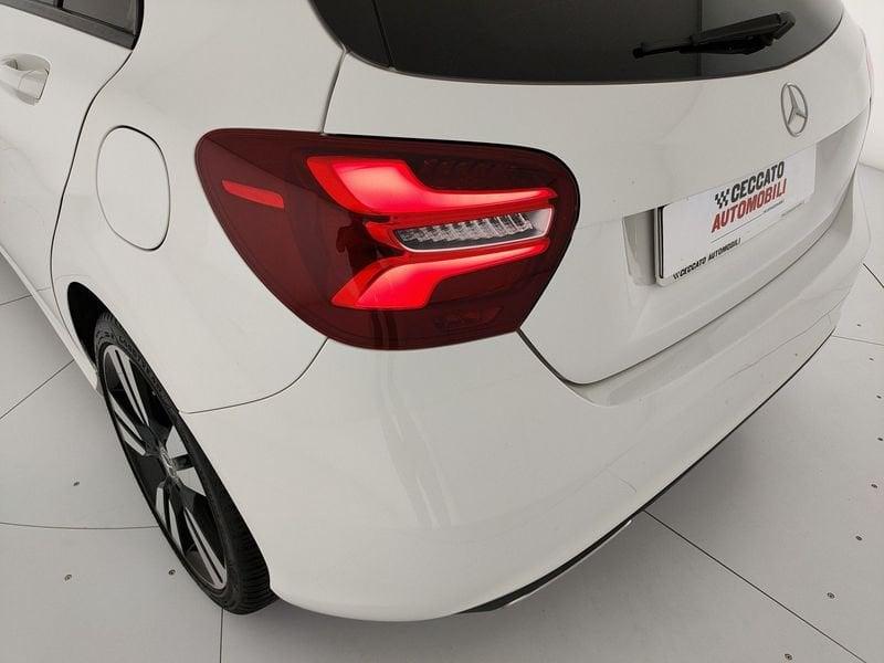 Mercedes-Benz Classe A A 180 d Sport auto my16