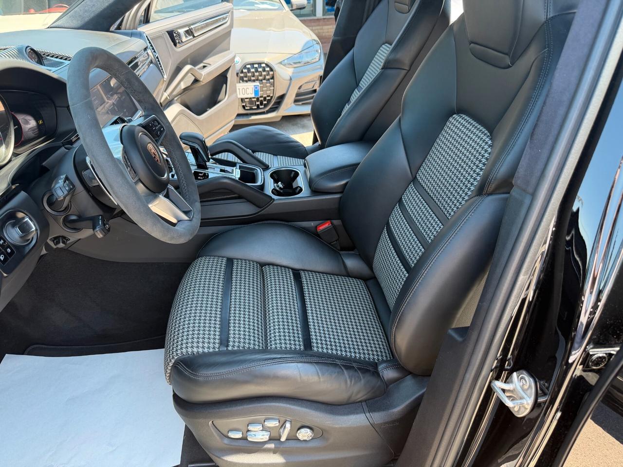 Porsche Cayenne Coupé 3.0 V6/pasm/bose/led/pack sport/strafulll