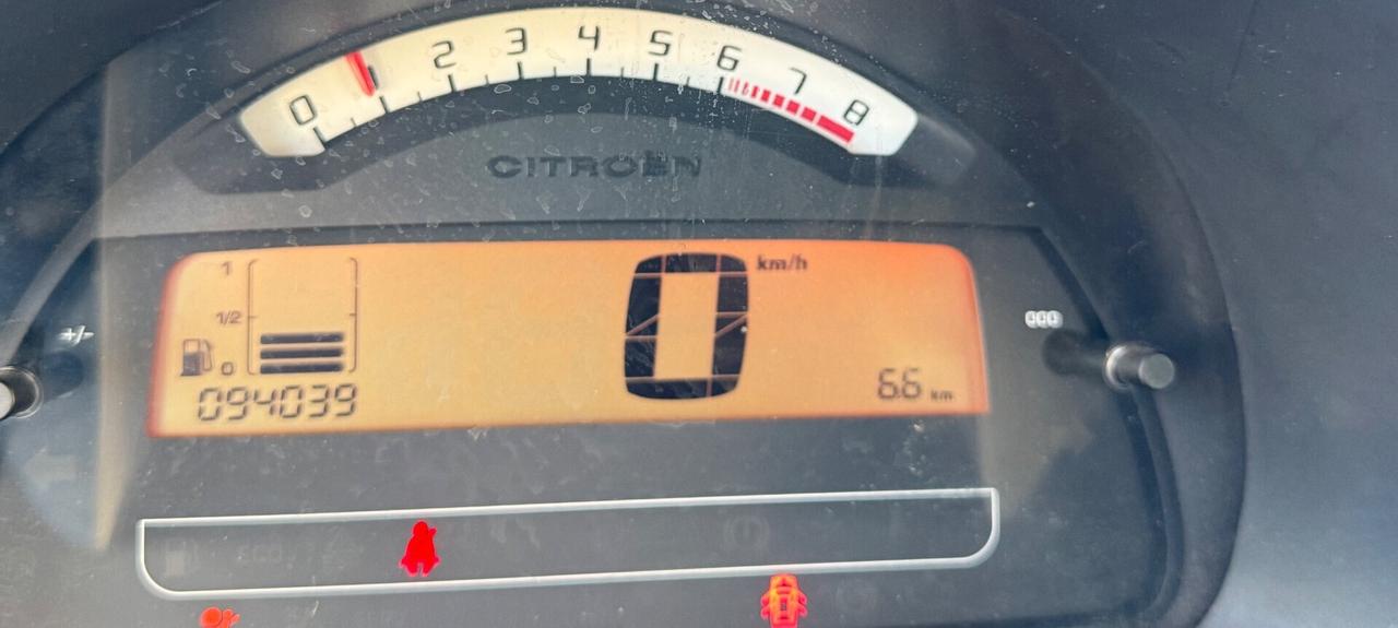 Citroen C3 exclusive 1.1 Benzina 90milaKM NEOPATENTATI