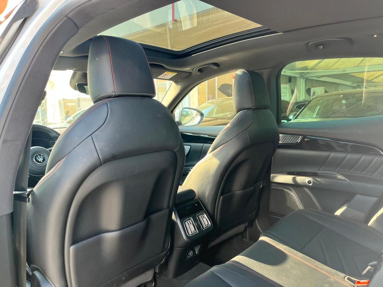 Maserati Grecale MHEV 330 CV AWD Modena