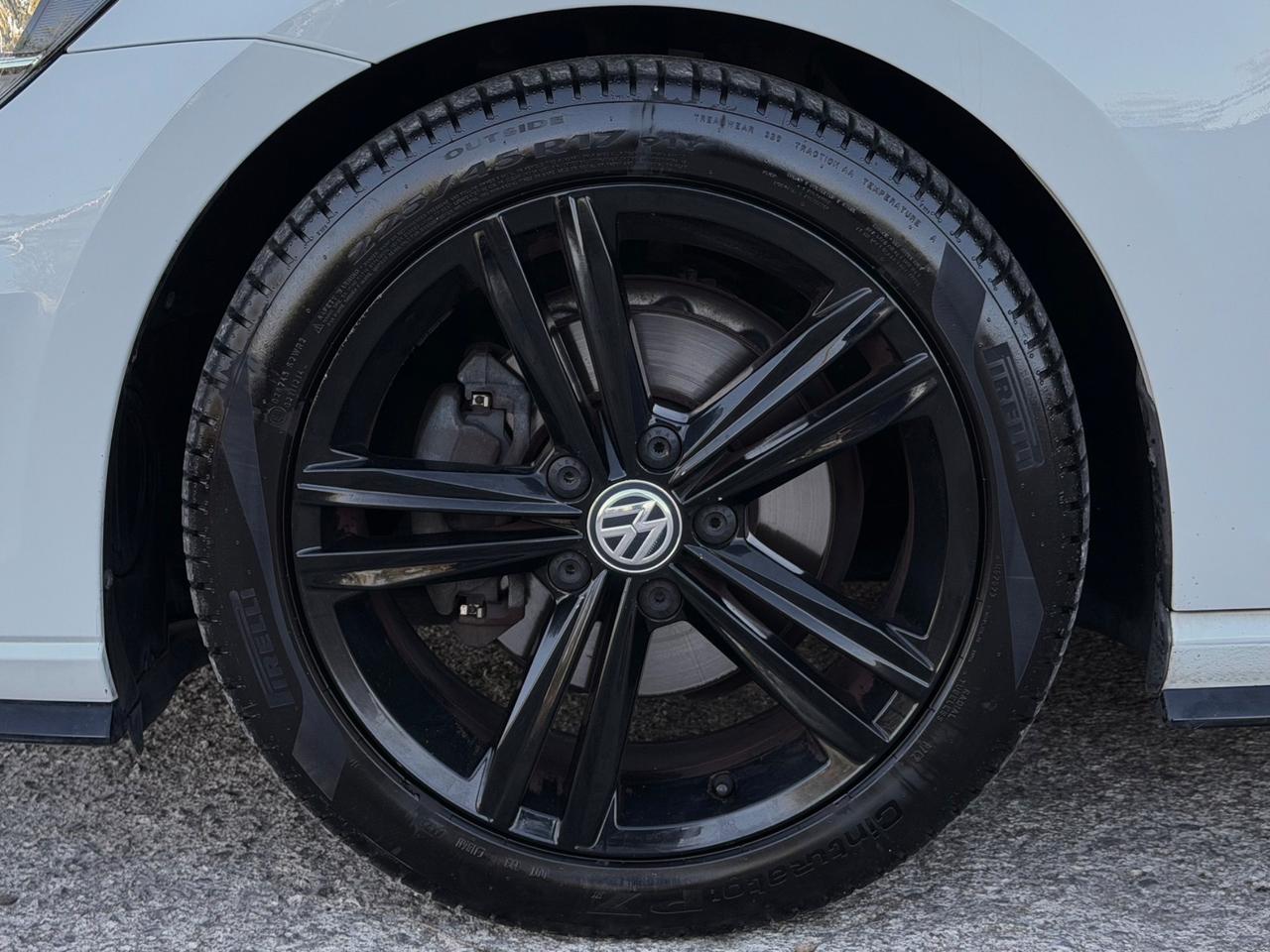 Volkswagen Golf 7.5 1.6 TDI 115 CV R-Line
